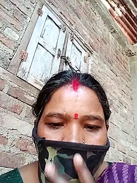 Snapshot of Kirti_sacsena chatting on 10, 4, 2026 Kirti sacsena online show from 10, 4, 2026