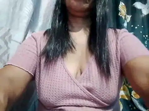 suzzie hot online show from 5, 3, 2026