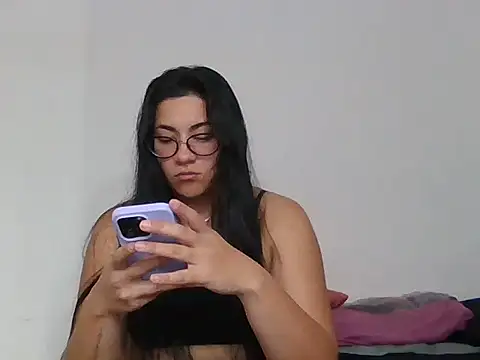 Snapshot of Agusgold22 chatting on 28, 3, 2026 Agusgold22 online show from 28, 3, 2026