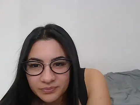 Snapshot of Agusgold22 chatting on 16, 4, 2026 Agusgold22 online show from 16, 4, 2026