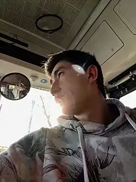 Snapshot of baron5008 chatting on 6, 4, 2026 baron5008 online show from 6, 4, 2026