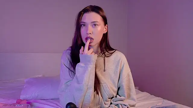 gwenonl1ne online show from 2, 4, 2026