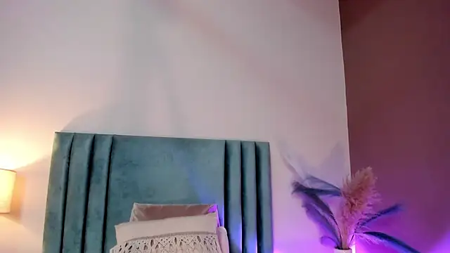 Snapshot of AndraCyruss chatting on 21, 2, 2026 AndraCyruss online show from 21, 2, 2026