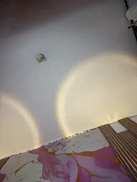 Woo isDaphne online show from 15, 5, 2026