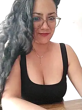 Snapshot of Salma-sweet chatting on 13, 6, 2026 Salma-sweet online show from 13, 6, 2026