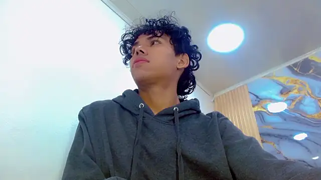 Snapshot of DaviidBuckx_ chatting on 23, 2, 2026 DaviidBuckx online show from 23, 2, 2026