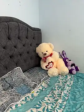 Snapshot of two_cam_latin chatting on 14, 4, 2026 two cam latin online show from 14, 4, 2026