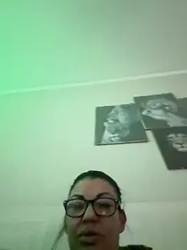 Snapshot of trombaio chatting on 1, 5, 2026 trombaio online show from 1, 5, 2026