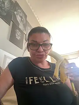 Snapshot of trombaio chatting on 2, 5, 2026 trombaio online show from 2, 5, 2026