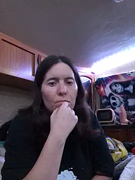 Snapshot of JMT42 chatting on 2, 3, 2026 JMT42 online show from 2, 3, 2026