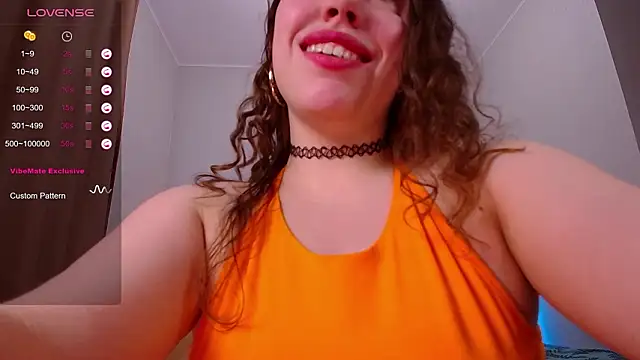 Snapshot of Monroe_Linger chatting on 29, 3, 2026 Monroe Linger online show from 29, 3, 2026