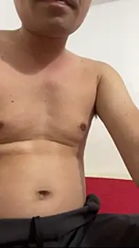 Snapshot of huyenzz chatting on 4, 4, 2026 huyenzz online show from 4, 4, 2026