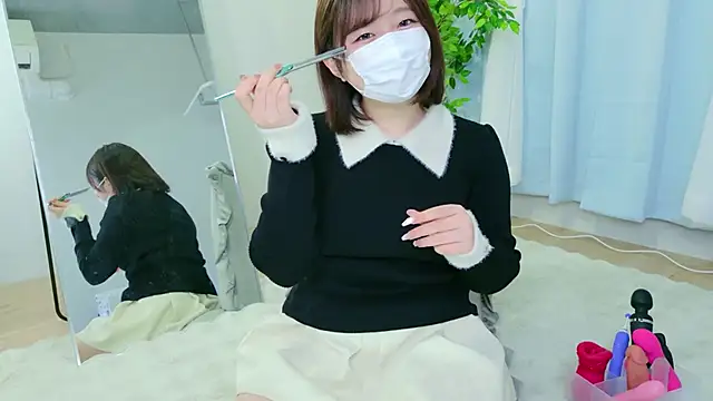 Snapshot of Saki_chanF chatting on 7, 4, 2026 Saki chanF online show from 7, 4, 2026