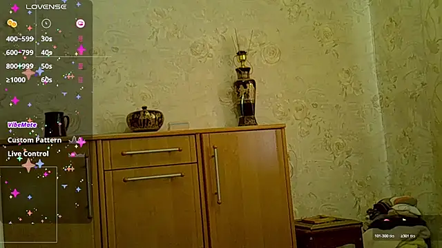 CurvyWild Lady30 online show from 11, 3, 2026