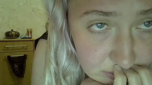 CurvyWild Lady30 online show from 30, 5, 2026
