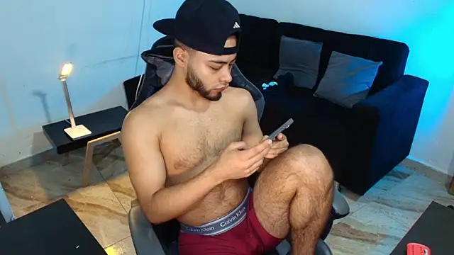 Snapshot of Xanderstone00 chatting on 23, 3, 2026 Xanderstone00 online show from 23, 3, 2026