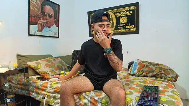 Snapshot of Xanderstone00 chatting on 8, 4, 2026 Xanderstone00 online show from 8, 4, 2026