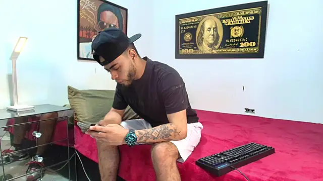 Snapshot of Xanderstone00 chatting on 10, 4, 2026 Xanderstone00 online show from 10, 4, 2026