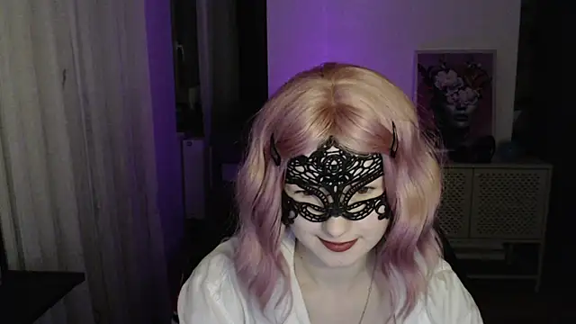 Snapshot of LunaXcherry chatting on 23, 2, 2026 LunaXcherry online show from 23, 2, 2026