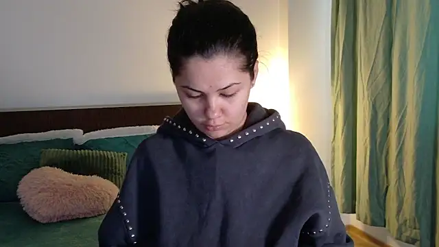 Snapshot of Sofimoon26 chatting on 10, 4, 2026 Sofimoon26 online show from 10, 4, 2026