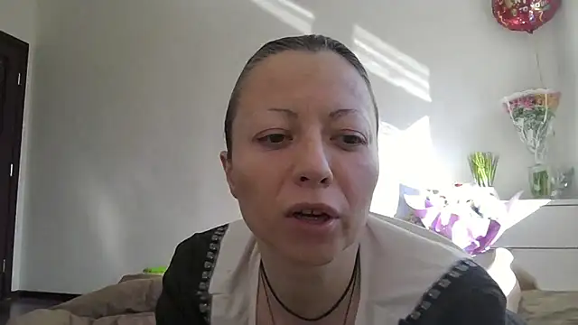 Snapshot of Stefanie_Margo chatting on 6, 5, 2026 Stefanie Margo online show from 6, 5, 2026