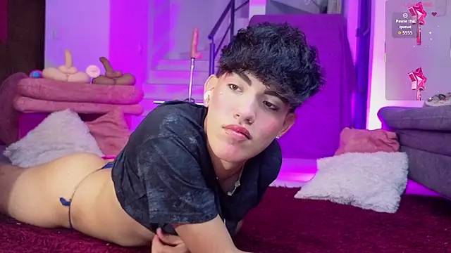 Snapshot of max_femboy chatting on 27, 4, 2026 max femboy online show from 27, 4, 2026