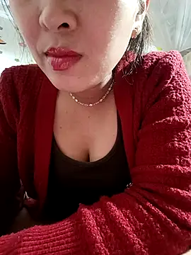 Snapshot of Ella_lee18 chatting on 19, 2, 2026 Ella lee18 online show from 19, 2, 2026