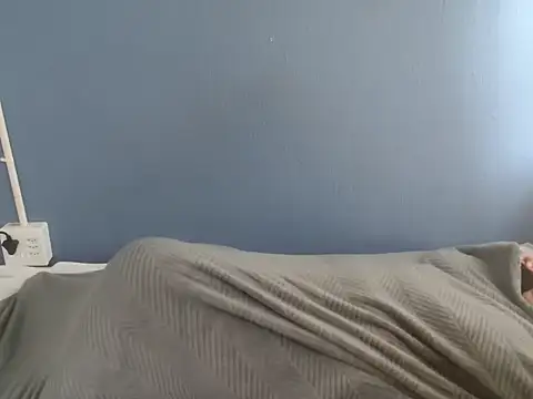 Snapshot of Sweet-Bella17 chatting on 13, 2, 2026 Sweet-Bella17 online show from 13, 2, 2026