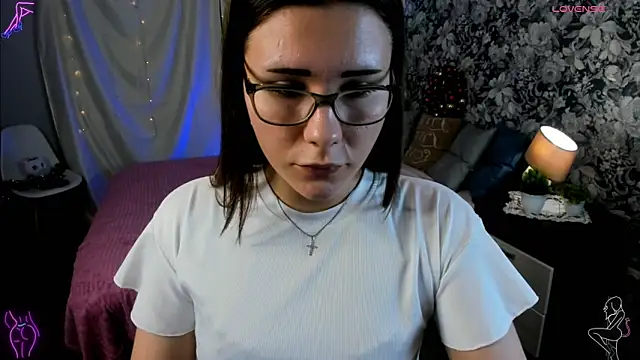 Snapshot of Coraline_kitty chatting on 13, 2, 2026 Coraline kitty online show from 13, 2, 2026