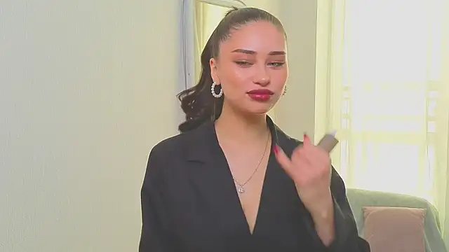 Sofia Plump online show from 3, 3, 2026