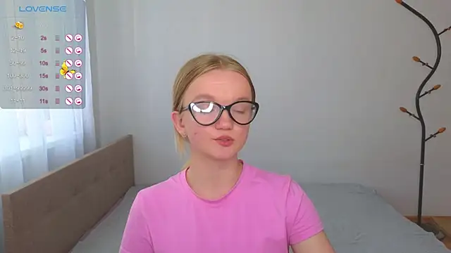 StellaBunny online show from 21, 7, 2026