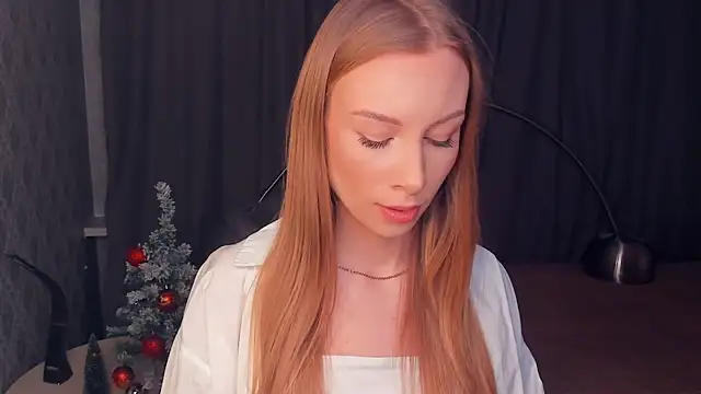 Snapshot of CarmenLipkin chatting on 18, 2, 2026 CarmenLipkin online show from 18, 2, 2026