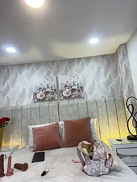 Snapshot of Brisa_Silva chatting on 4, 7, 2026 Brisa Silva online show from 4, 7, 2026
