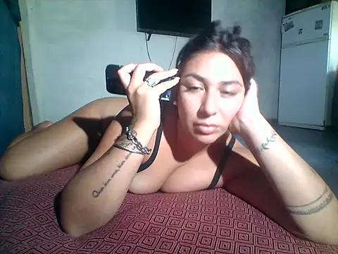 Snapshot of Micaela777 chatting on 16, 4, 2026 Micaela777 online show from 16, 4, 2026