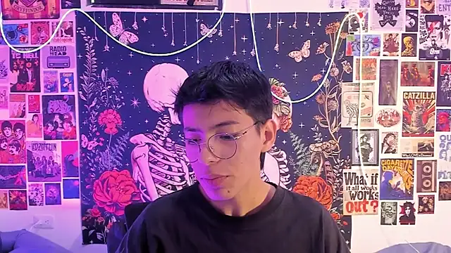 Snapshot of alextop_ chatting on 13, 2, 2026 alextop online show from 13, 2, 2026