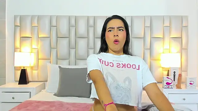 paola katy dicks online show from 10, 6, 2026