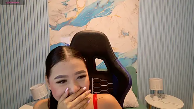 Snapshot of valerie20_ chatting on 12, 4, 2026 valerie20 online show from 12, 4, 2026