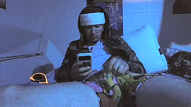 Snapshot of Baby_Smurk chatting on 12, 3, 2026 Baby Smurk online show from 12, 3, 2026