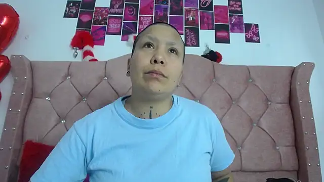 Snapshot of nat_evans8 chatting on 18, 3, 2026 nat evans8 online show from 18, 3, 2026