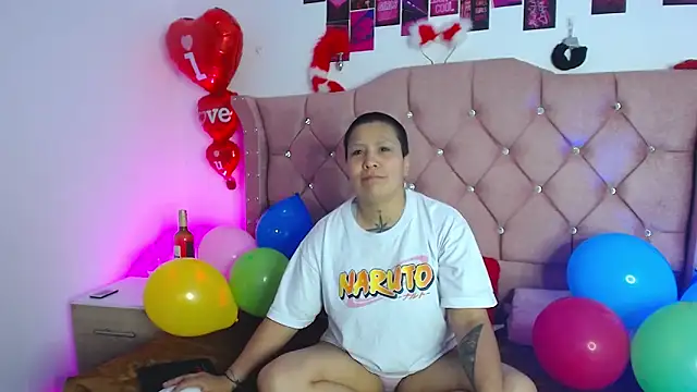 Snapshot of nat_evans8 chatting on 4, 4, 2026 nat evans8 online show from 4, 4, 2026