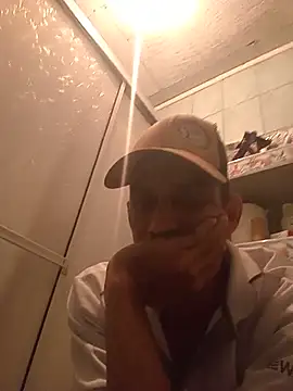 Snapshot of segnini21 chatting on 11, 6, 2026 segnini21 online show from 11, 6, 2026