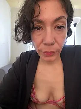 Snapshot of JeanneDuval8888 chatting on 2, 4, 2026 JeanneDuval8888 online show from 2, 4, 2026