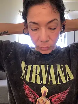 Snapshot of JeanneDuval8888 chatting on 4, 4, 2026 JeanneDuval8888 online show from 4, 4, 2026