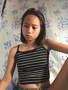 Asianpinay Skinny1818 online show from 1, 6, 2026