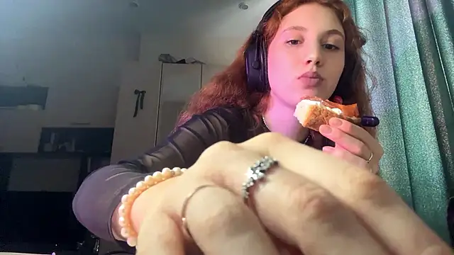 Snapshot of AliceCarrol chatting on 24, 2, 2026 AliceCarrol online show from 24, 2, 2026