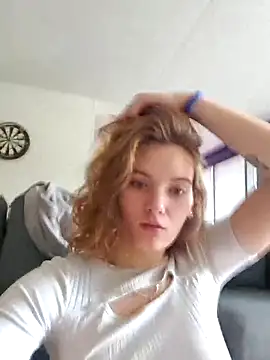 Snapshot of sweetsophie69 chatting on 31, 3, 2026 sweetsophie69 online show from 31, 3, 2026