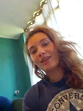 Snapshot of sweetsophie69 chatting on 22, 4, 2026 sweetsophie69 online show from 22, 4, 2026