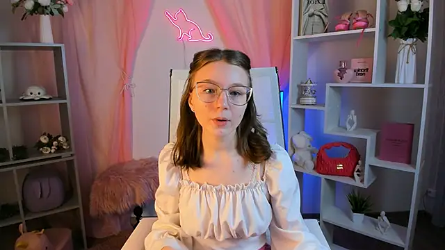 ElliFrankenweenie online show from 9, 3, 2026