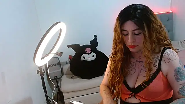 Snapshot of mia_vantt chatting on 13, 4, 2026 mia vantt online show from 13, 4, 2026