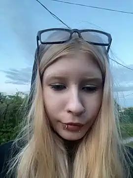 WarmAtEdges online show from 29, 5, 2026